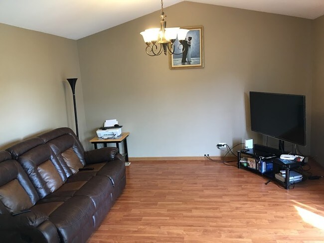 Building Photo - 1250 Trinity Dr