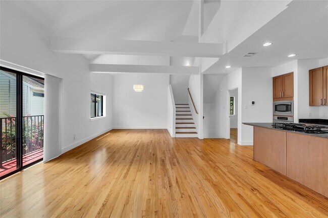 Building Photo - 4509B Eigel St
