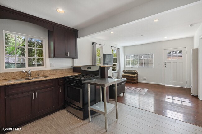 Building Photo - 3511 Marguerite St