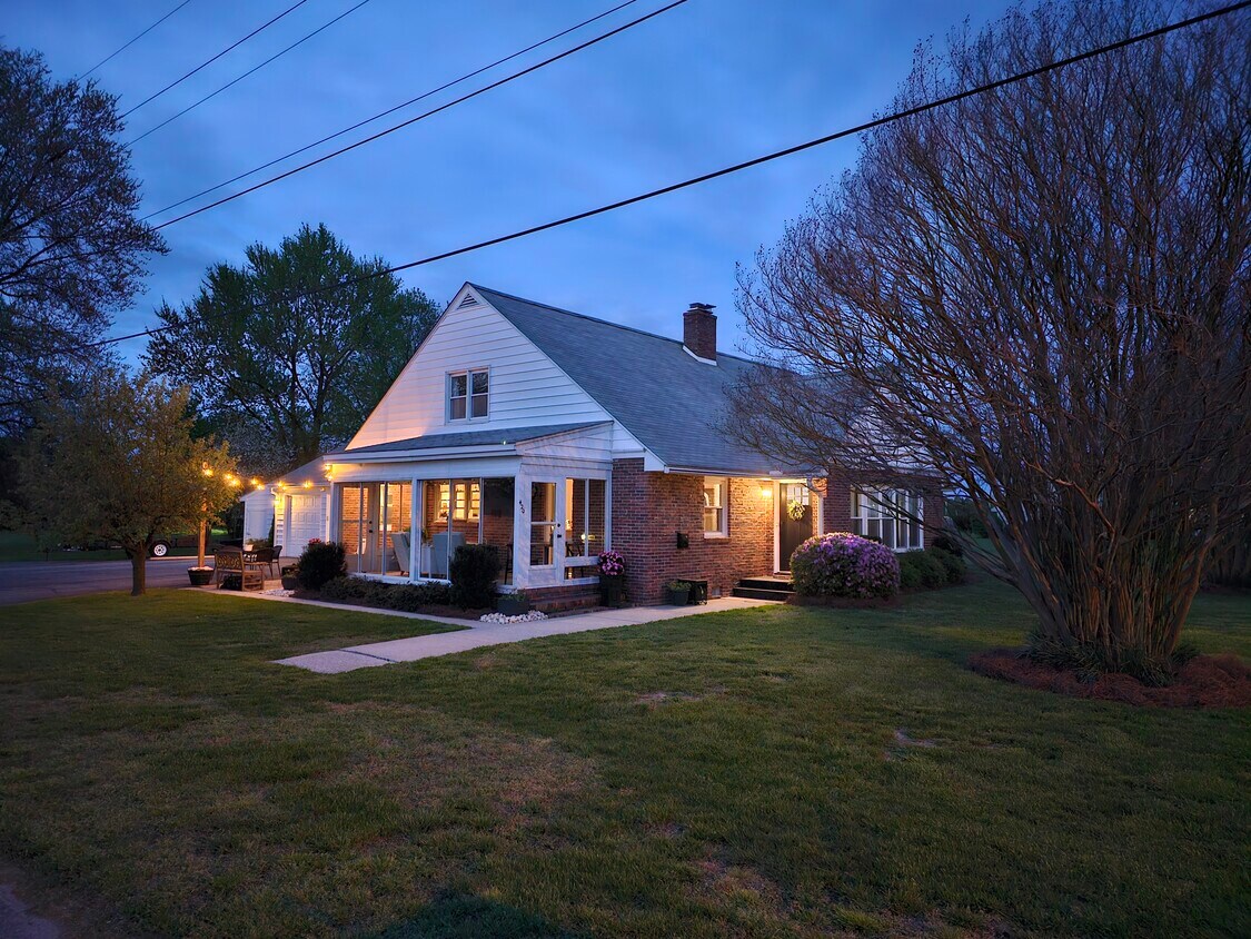 420 S Laws St Unit 420B, Bridgeville, DE 19933 Apartments in