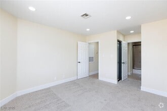Building Photo - 5038 S Rainbow Blvd