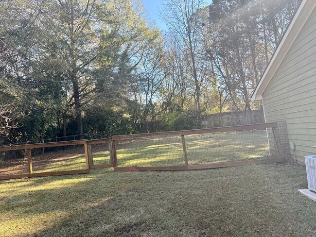 Foto del edificio - Eastside Home in Quiet Neighborhood