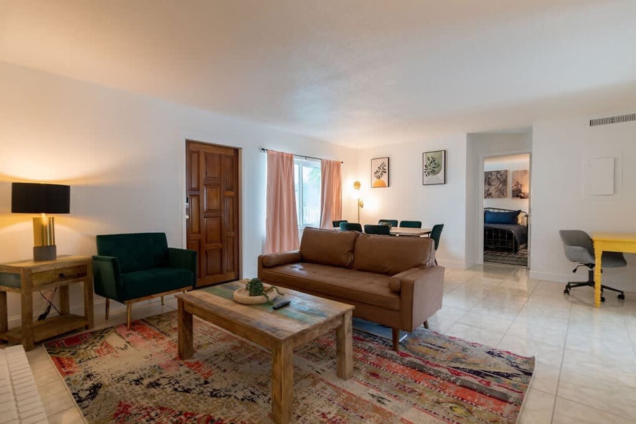 Primary Photo - 505 Fillmore Ave