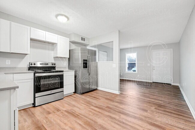 Foto del edificio - 419 Wood Creek Dr