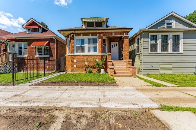 Foto del edificio - 7008 S Oakley Ave