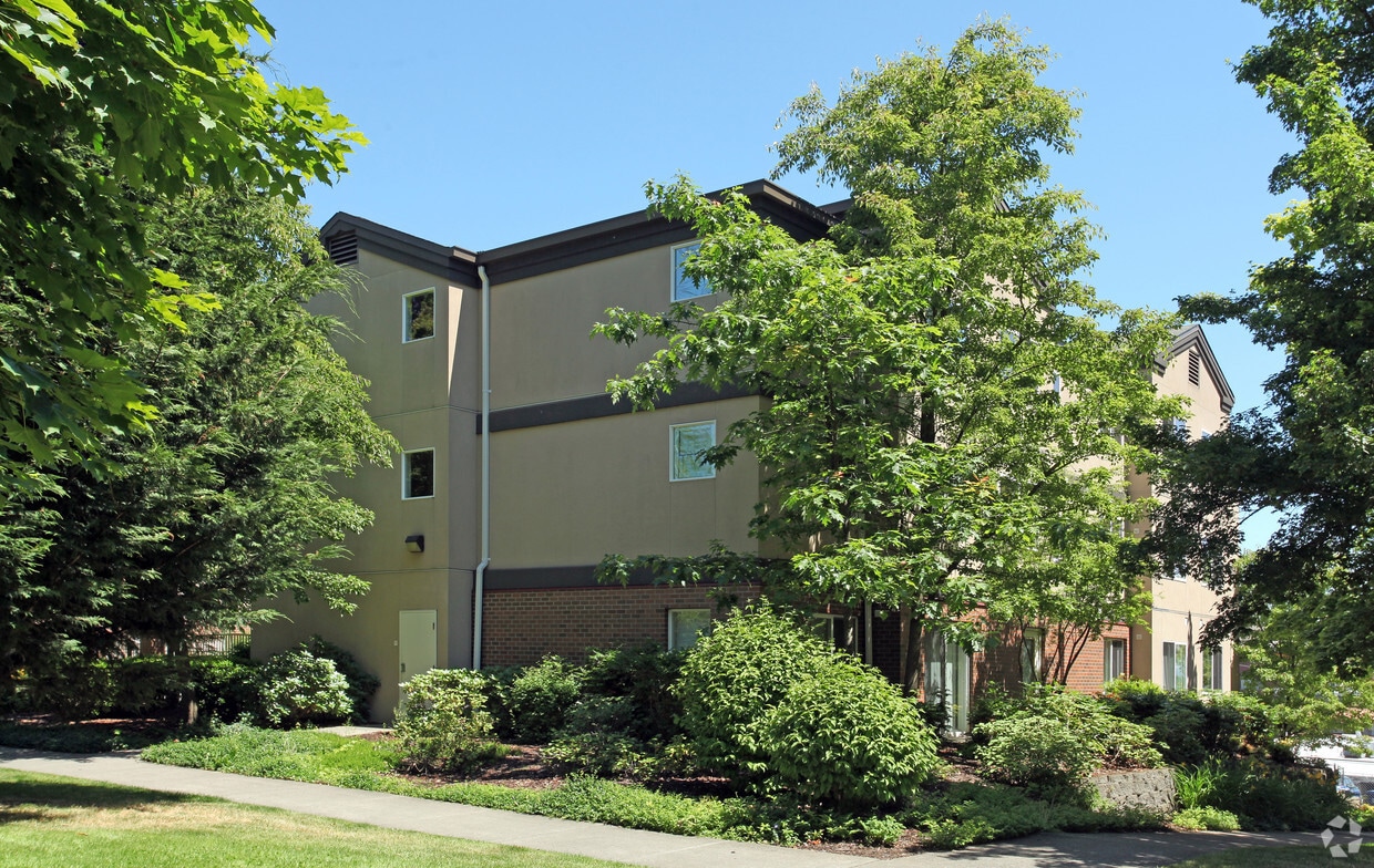 Primary Photo - Conservatory Place Apartments II