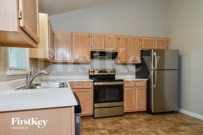 Foto del edificio - 7121 Taunton Dr