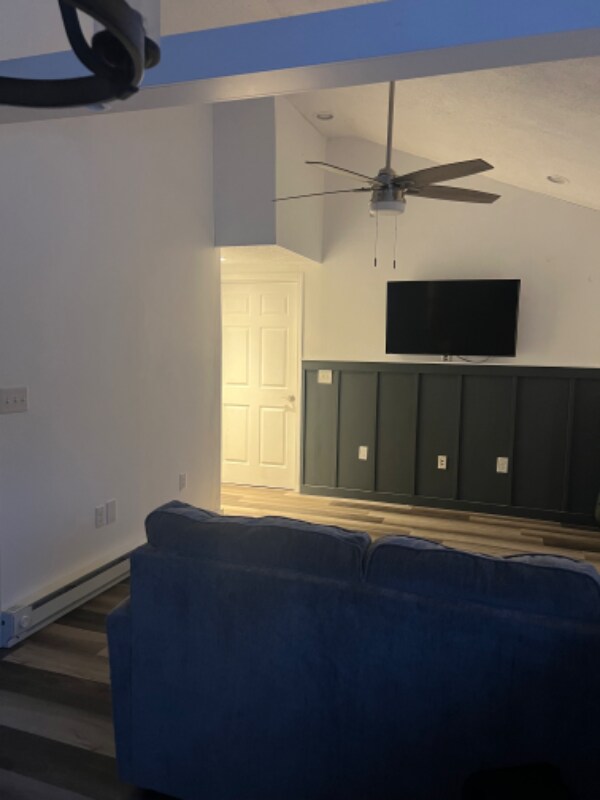 Foto del edificio - 208 Bowers Ln