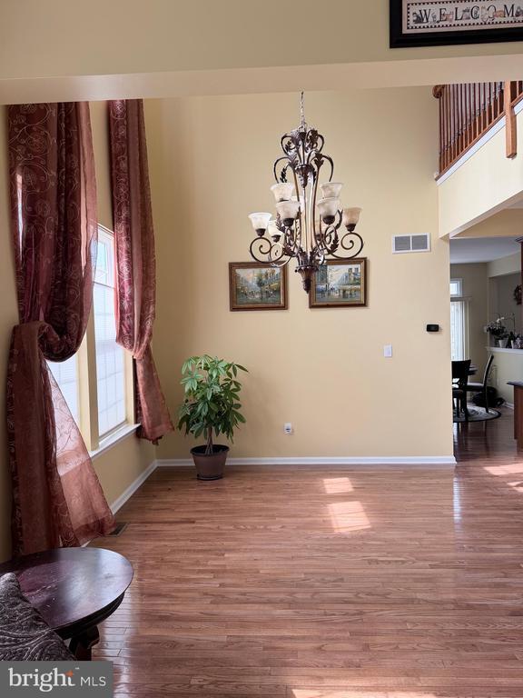 Building Photo - 413 Ruby Rd