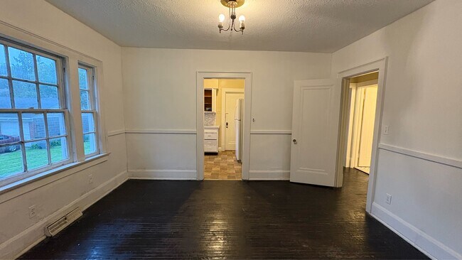 Foto del edificio - 3037 Algonquin Pkwy
