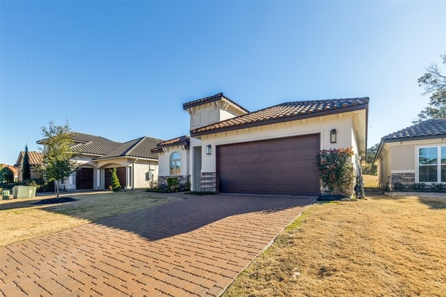 Building Photo - 16011 Bridges Fairway Ln