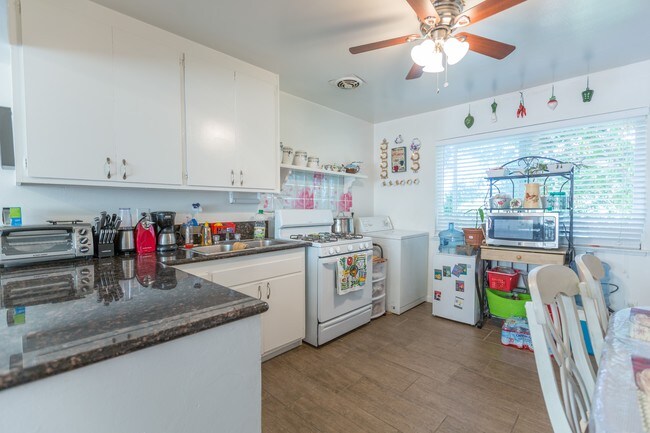 Interior Photo - Roseville Ash St Fourplex and Duplex Homes