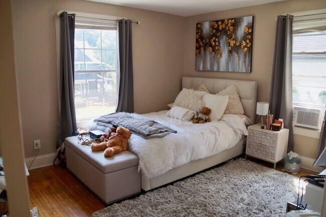 Foto del edificio - 3040 Colfax Ave South