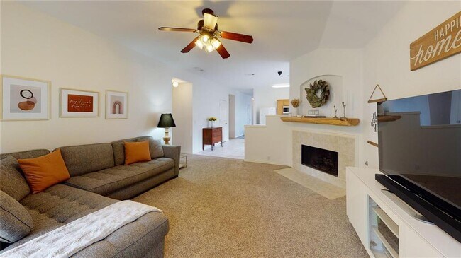 Building Photo - 1211 Periwinkle Dr