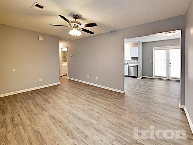 Foto del edificio - 19 Sterling Ridge Ct