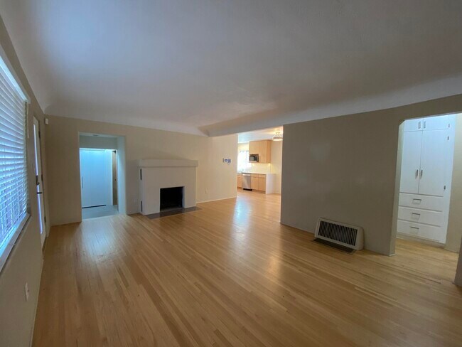 Foto del edificio - 4614 Idlewilde Ln SE