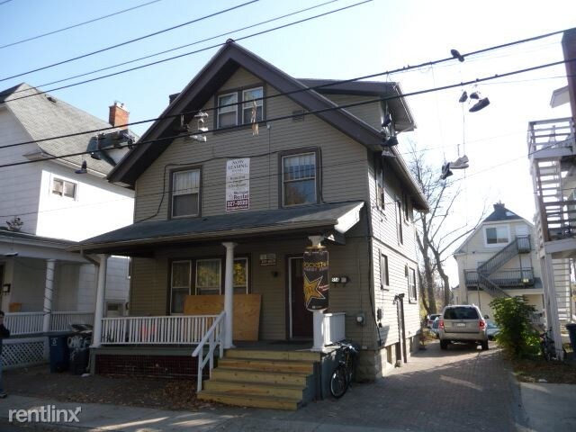 Primary Photo - 7 br, 3 bath House - 954 Greenwood Ave