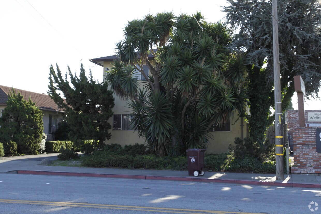 Foto del edificio - 1622-1628 150th Ave