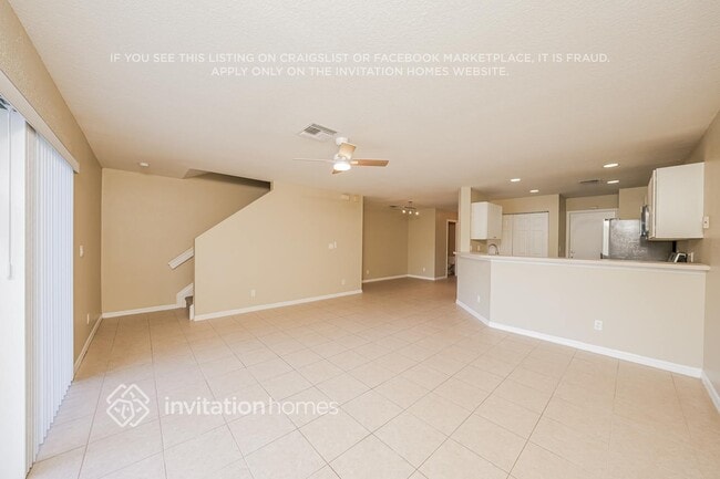 Foto del edificio - 16099 Sierra Palms Dr