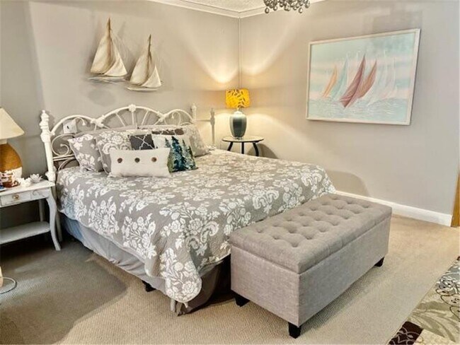 Foto del edificio - 10762 Lakeview Shore Drive