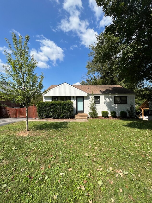 106 Rolynn Dr, Nashville, TN 37210 House for Rent in Nashville, TN