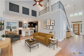 Building Photo - 2205 Capulet St