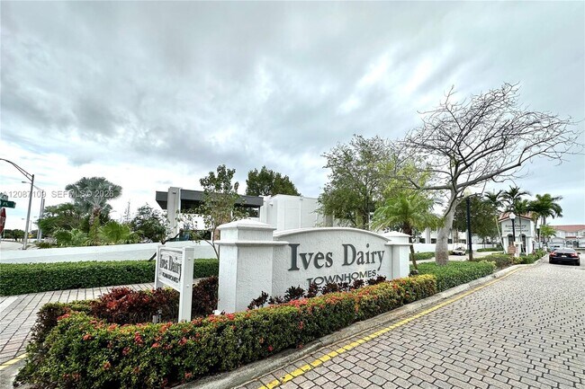 Foto del edificio - 20733 NE 10th Ct