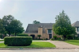 Building Photo - 6726 Saffron Hills Dr