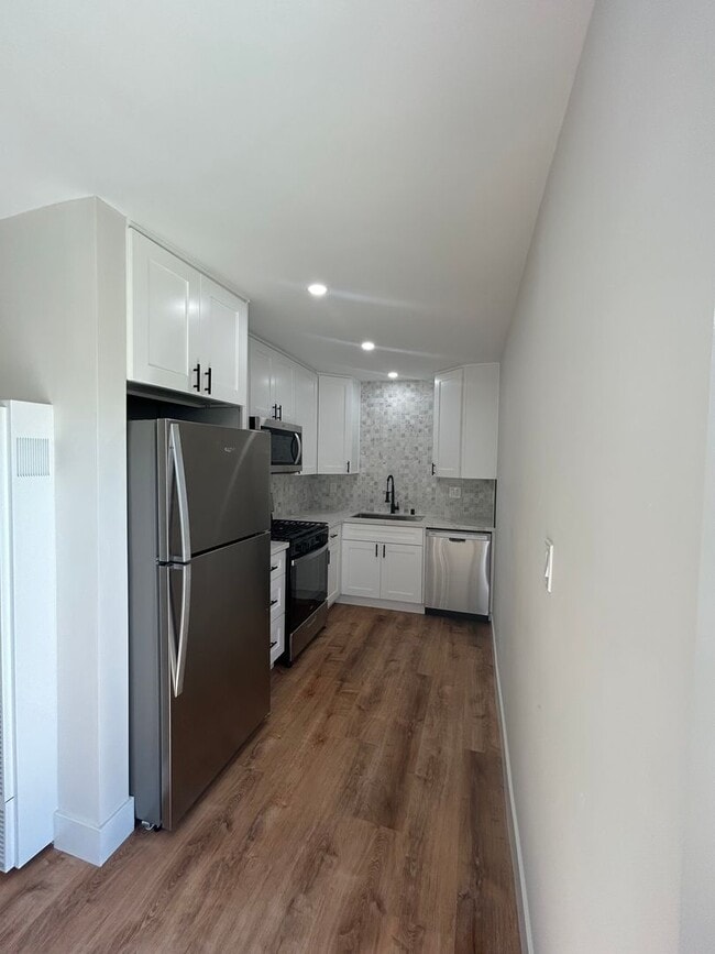 Building Photo - Newly remodeled 3 Bedroom 1 Bath House