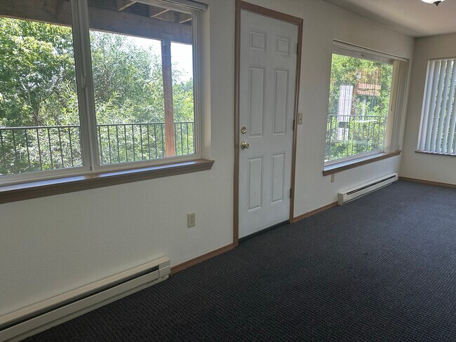 Foto del edificio - 540 NE Maiden Ln
