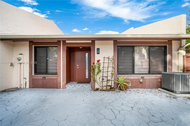 Building Photo - 14805 SW 74th Ln