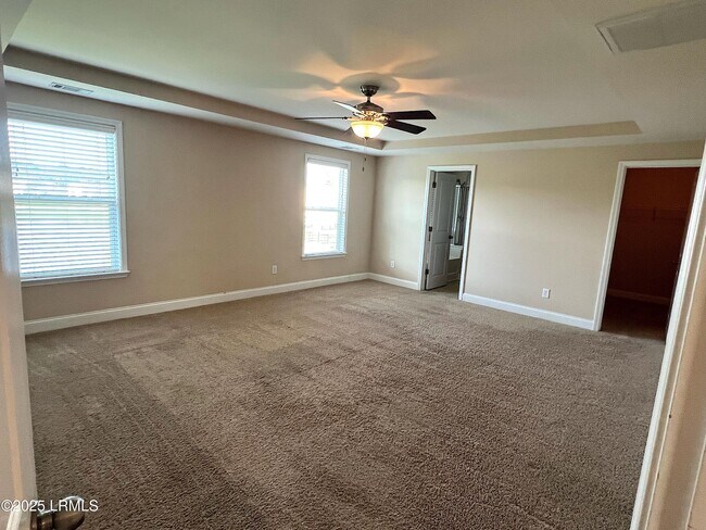 Building Photo - 29 Saluda Way