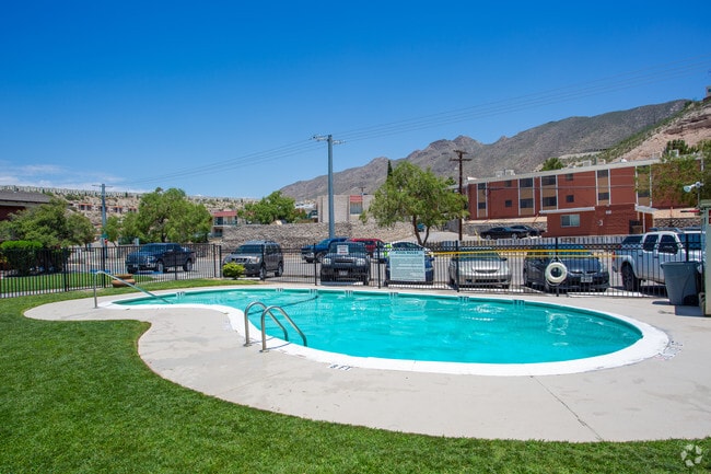 Building Photo - Paso Oeste Apartments
