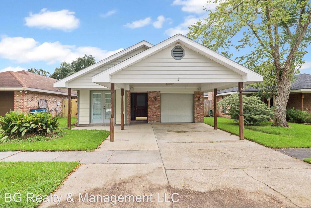 Foto principal - 2 br, 2 bath House - 106 Darteze Drive