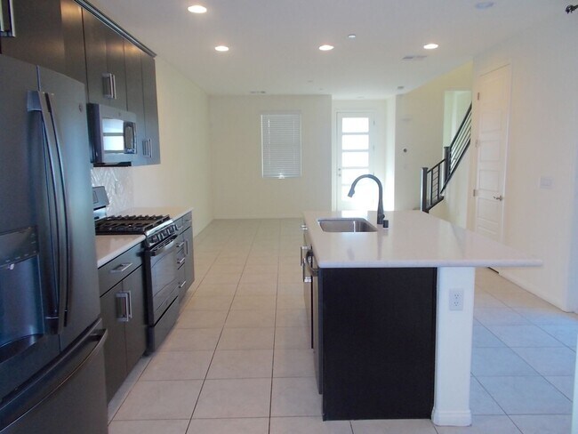 Building Photo - Spacious 3-Bedroom, 2-Story Townhome with ...