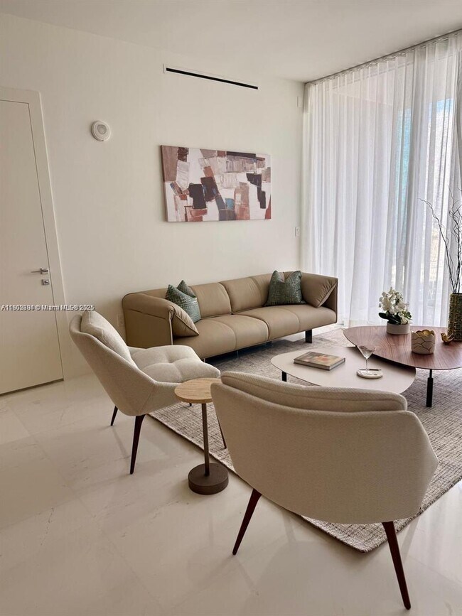 Foto del edificio - 300 Biscayne Blvd Way
