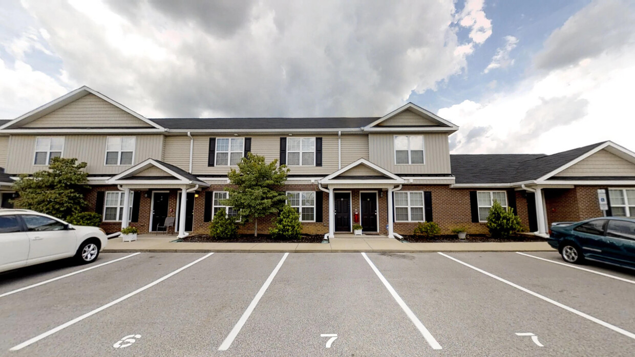 Primary Photo - 309 Family Lodge Dr