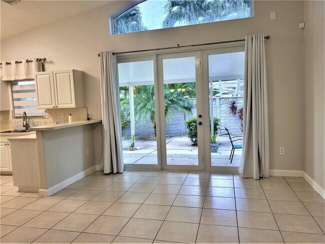 Foto del edificio - 15429 SW 25th Terrace