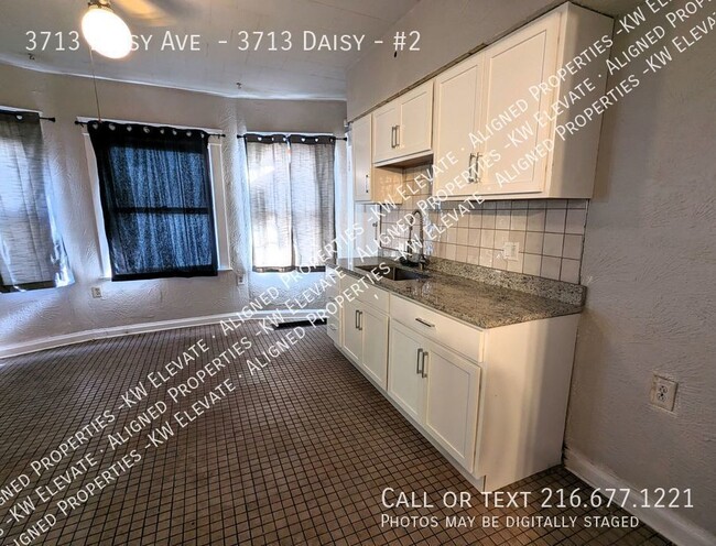 Building Photo - 3713 Daisy Ave