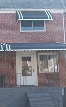 Building Photo - 923 Bonaparte Ave