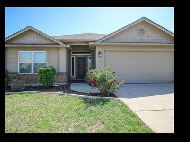Front of House - 7823 Redbrush