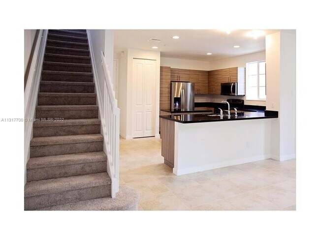 Foto del edificio - 2765 SW 81st Terrace