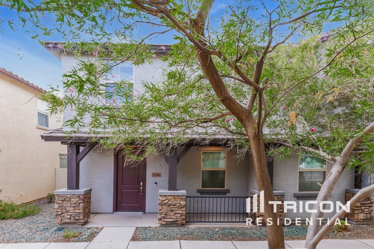 Foto principal - 12586 W Steed Ridge