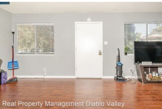 Building Photo - 2 br, 1 bath House - 2317 Lemontree Way Un...