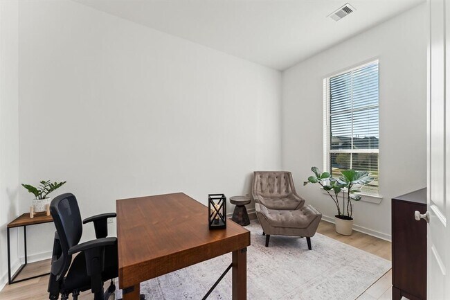 Foto del edificio - 15823 Bird of Paradise Dr