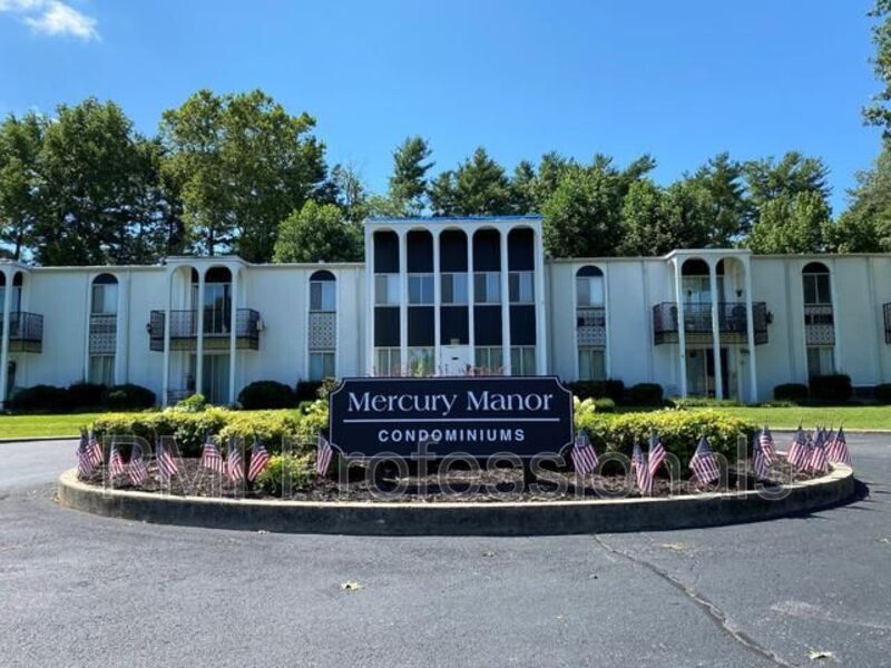 Foto principal - 1302 Mercury Blvd