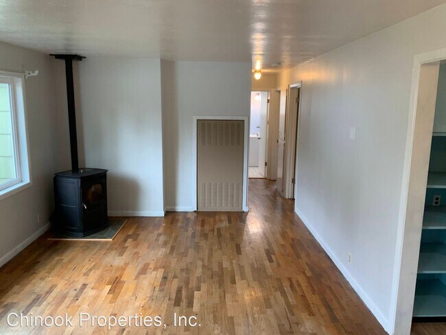 Building Photo - 3 br, 2 bath House - 1260 Beebe Lane