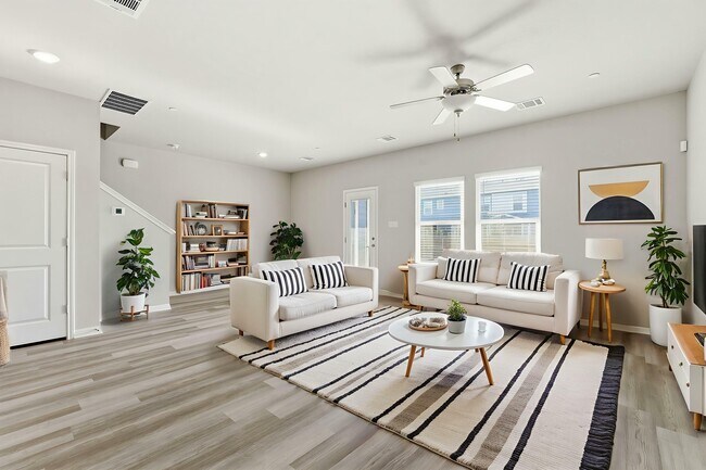 Building Photo - 104 Texas Agate Dr