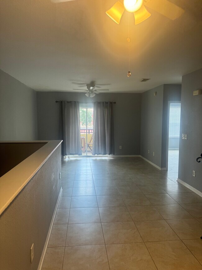 Foto del edificio - 104 SW Peacock Blvd