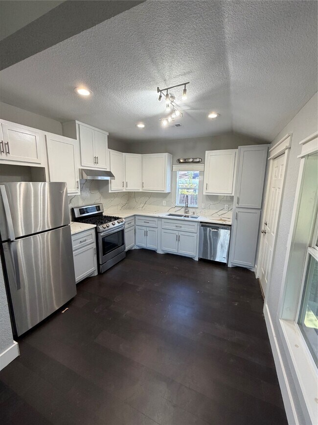 Foto del edificio - 8922 Allwood St